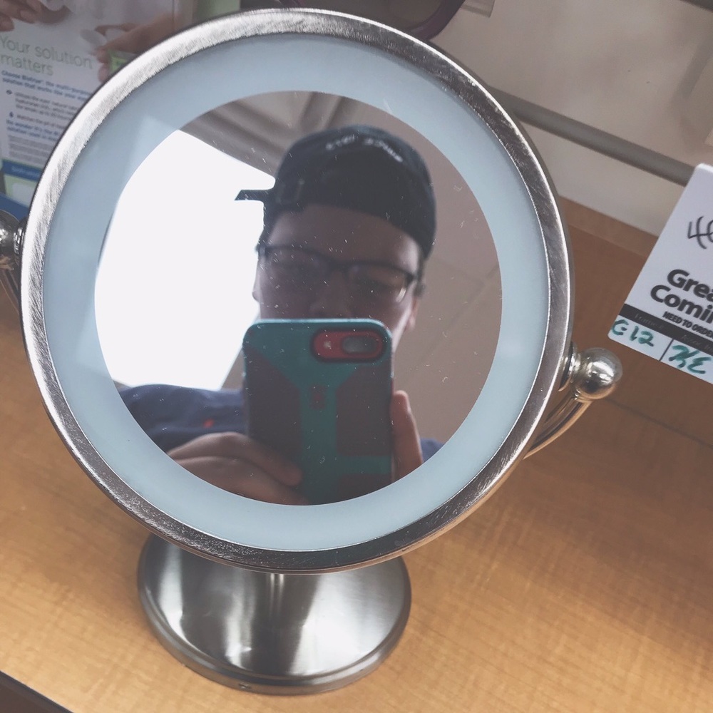 Meet your Posher, Kiali